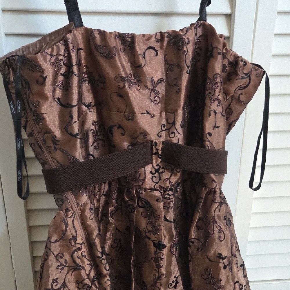 Brown Patterned Dress with Black Accents - Picture 5 of 6